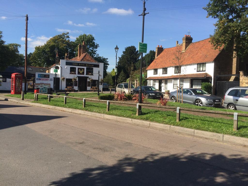 Harmondsworth Hall Guest House West Drayton  Eksteriør bilde