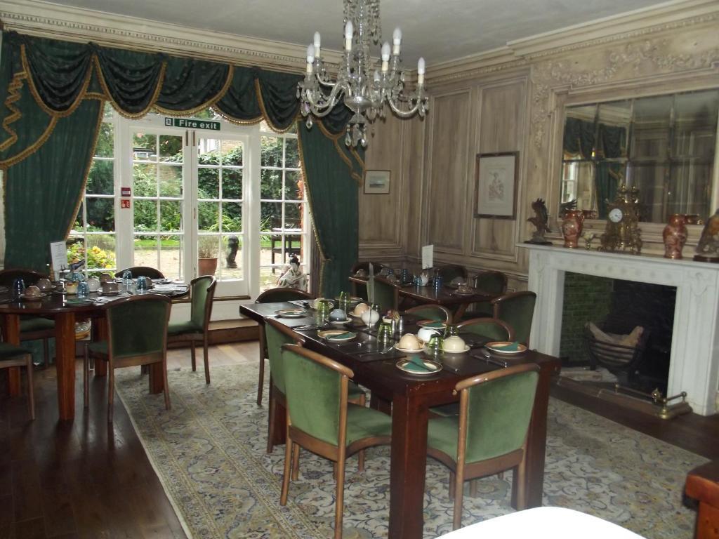 Harmondsworth Hall Guest House West Drayton  Eksteriør bilde