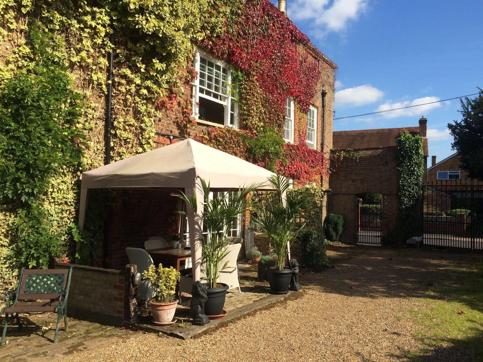 Harmondsworth Hall Guest House West Drayton  Eksteriør bilde