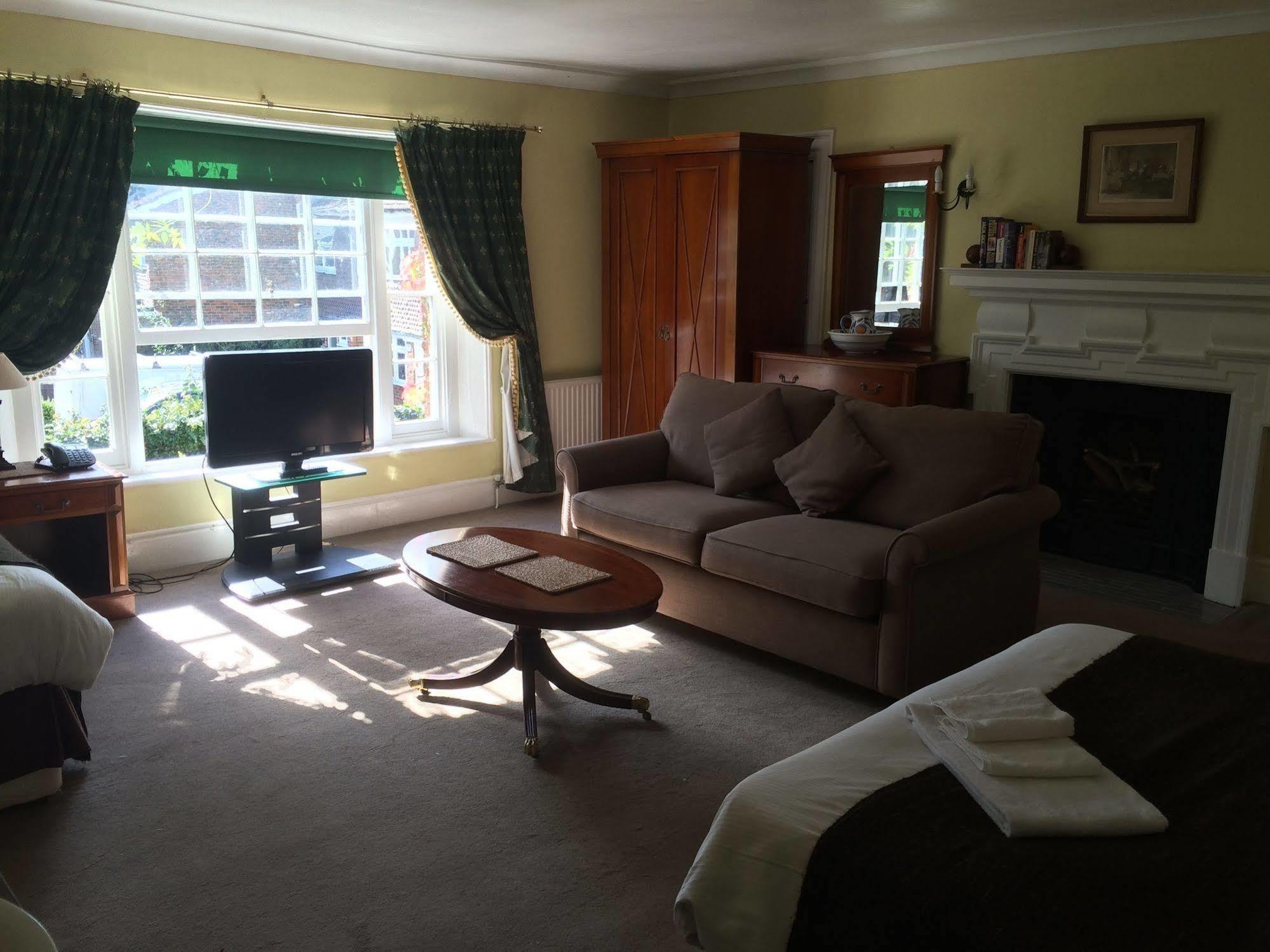 Harmondsworth Hall Guest House West Drayton  Eksteriør bilde